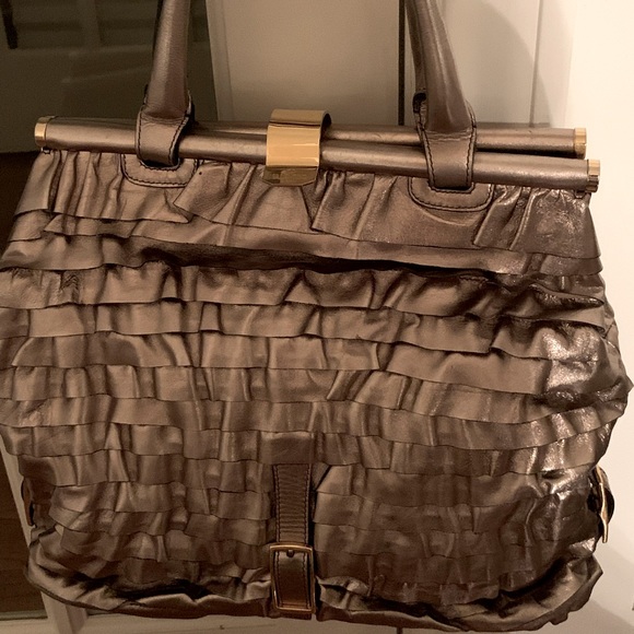 Valentino Garavani bag - Picture 1 of 8